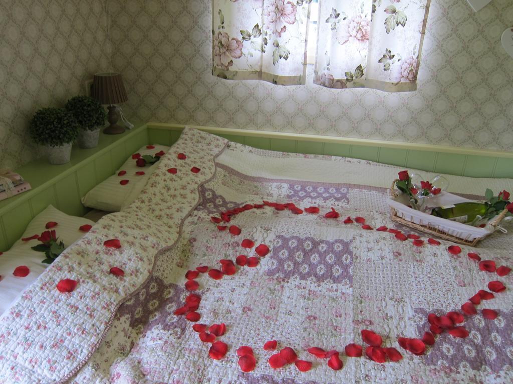 Pipowagen Minicamping De Linde Merselo Chambre photo